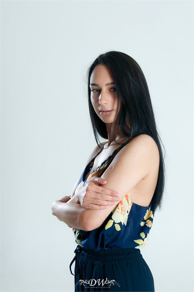 Алиса, 26